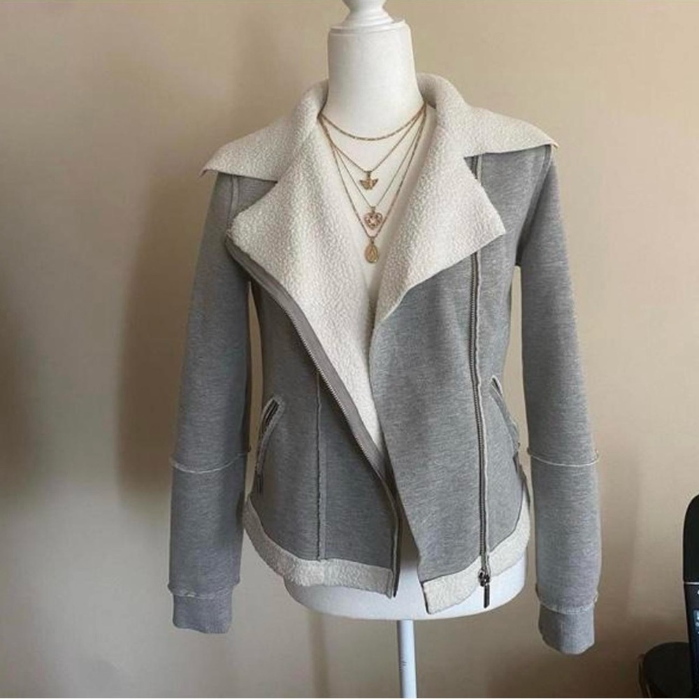 Women’s S Michael Kors Gray and Cream Teddy Jacket